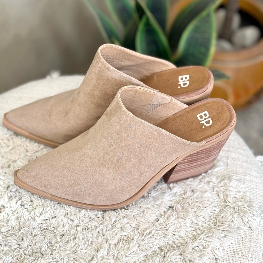 BP Hailey Mule Tan Size 7